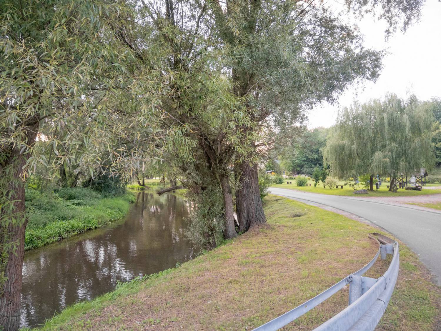 Czarny Szlak Rowerowy wzdłuż Warty